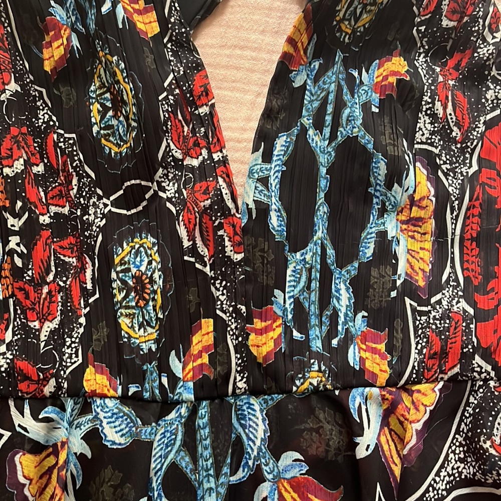 Alice + Olivia Kora Printed Goddess Handkerchief Dress - 12 - Picture 15 of 16